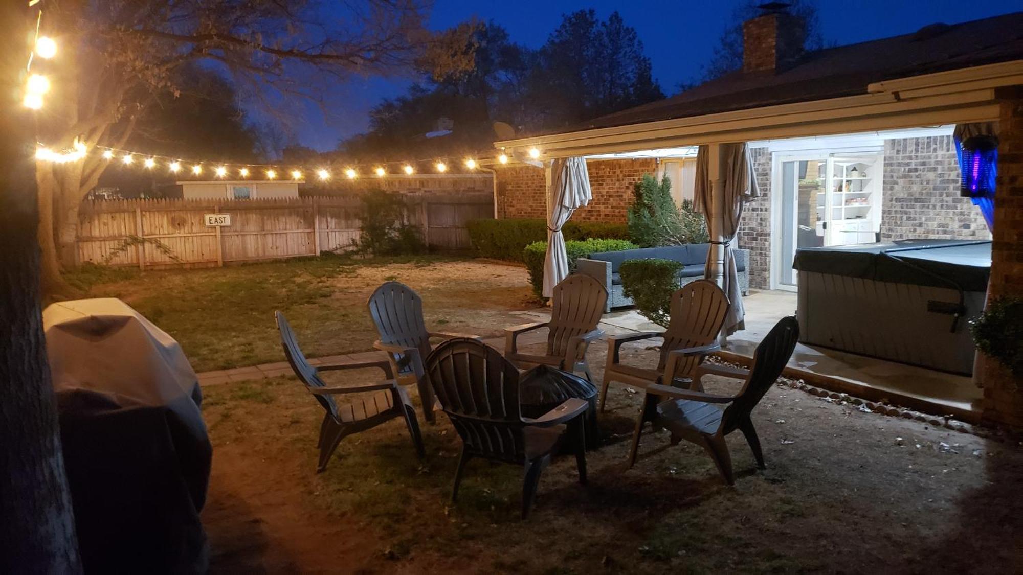 Hot Tub, Privacy, Sleeps 11 & Tons Of Space! Lubbock Exterior foto